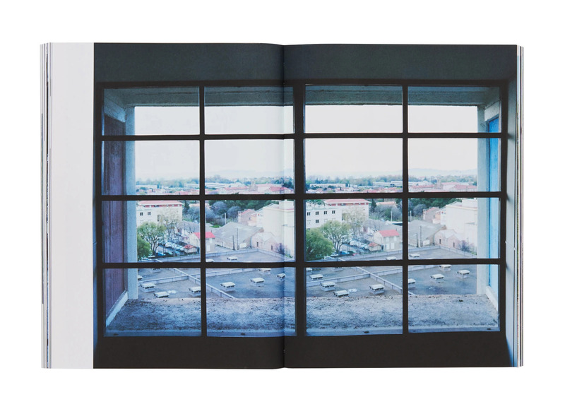 Looking Through: Le Corbusier Windows - Takashi HOMMA | shashasha