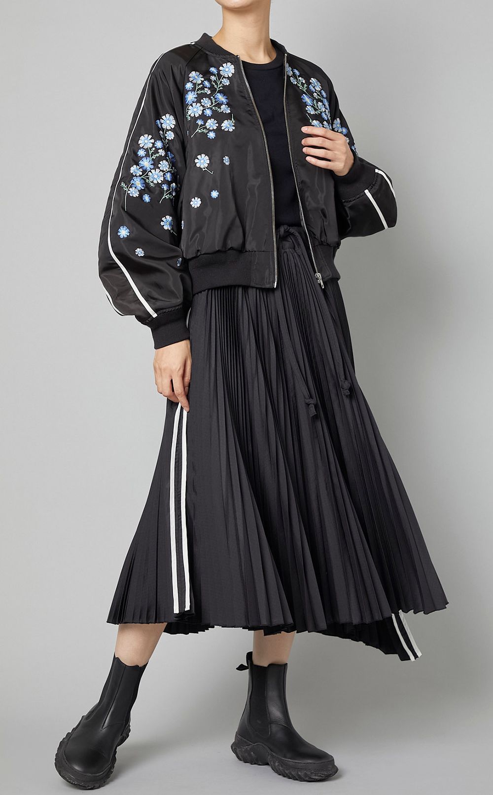 FURFUR｜フラワー刺繍スカジャン