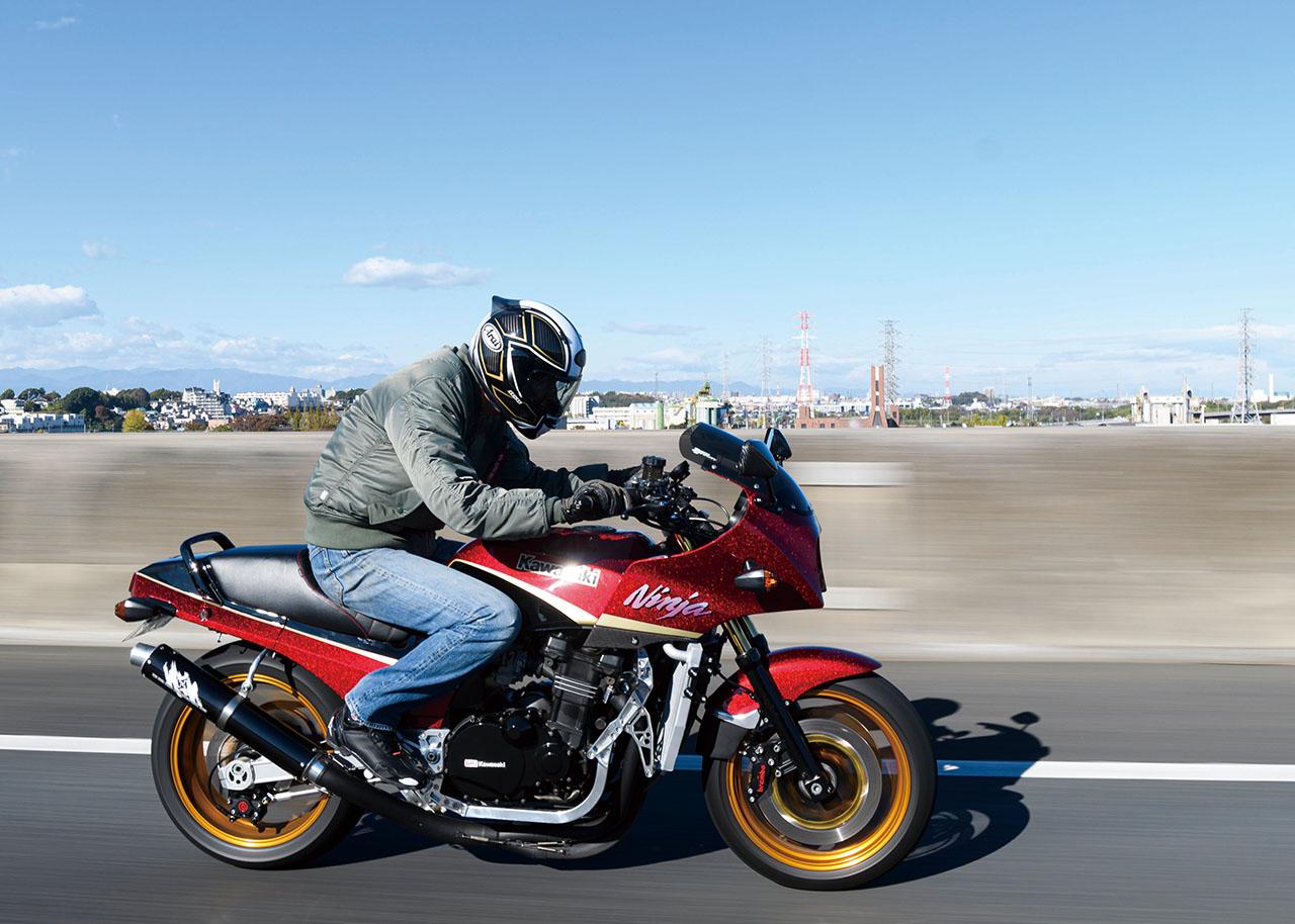 ライディングウエア「ALPHA MA-1 MOTORCYCLE」はバイク乗りを納得