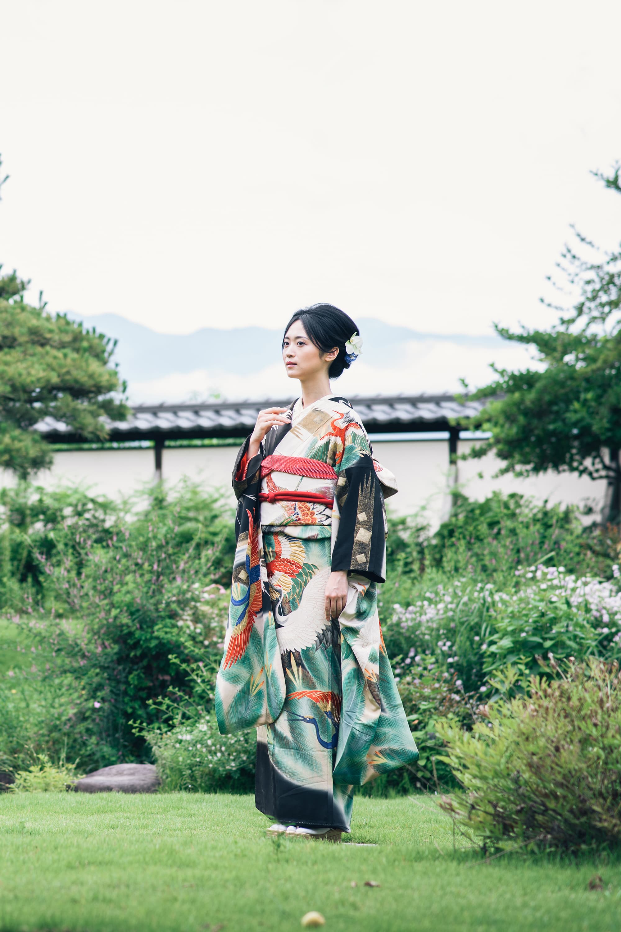 成人式】鶴、松竹梅、桜……振袖の柄が持つ意味と着物レンタル活用法