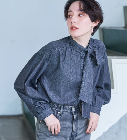 FINAL SALE】SOMETHING ボウタイデニムブラウス|SOMETHING|サムシング