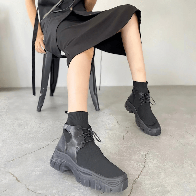 驚くほど軽い。履き心地抜群で疲れにくい「yuko imanishi＋」のブーツ3