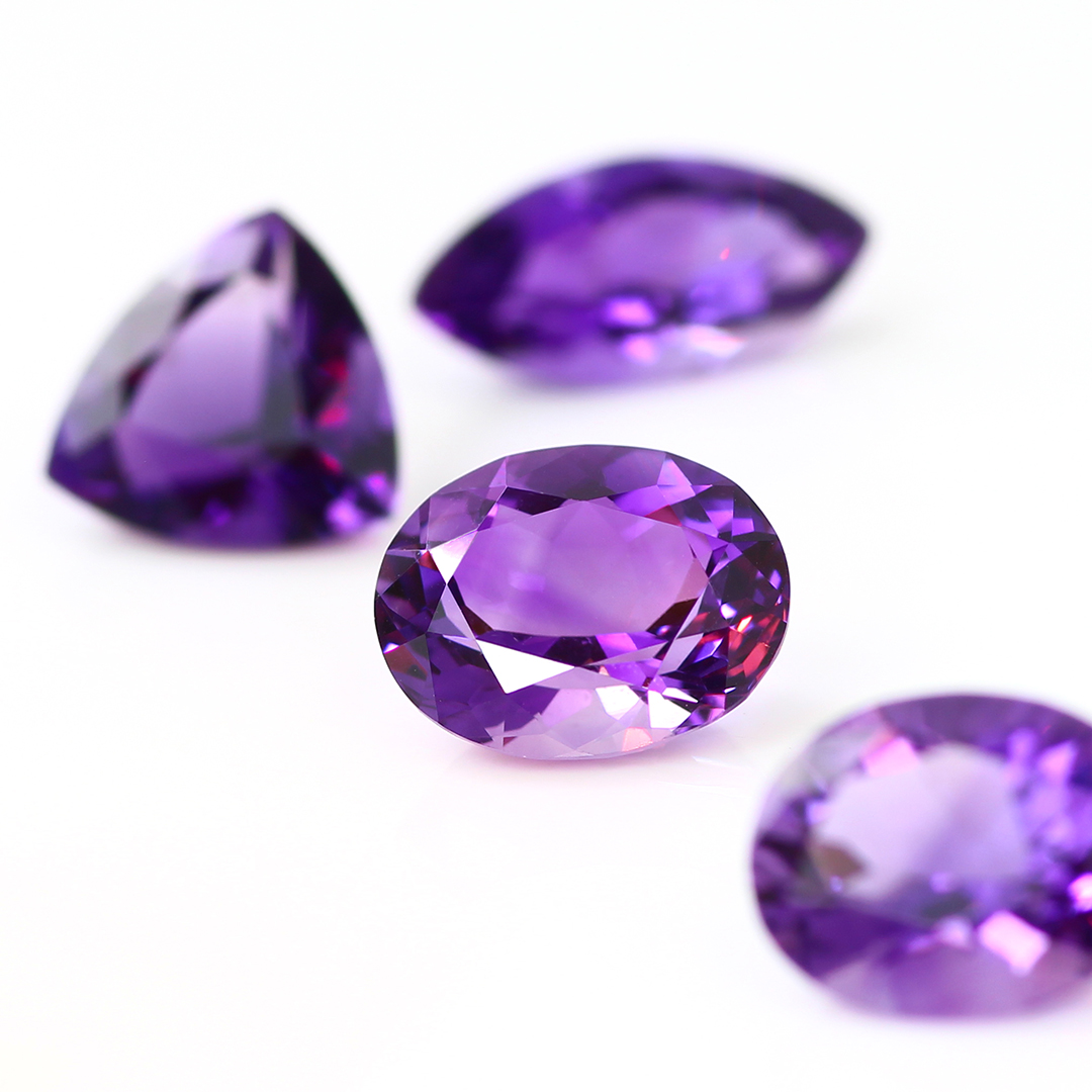 ビズー公式】アメジスト オーバルカット K18(18金) ペンダントトップ