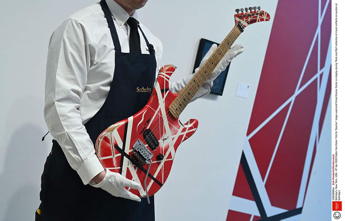 エディ・ヴァン・ヘイレンのギターが5億3000万円で落札、投資対象にも