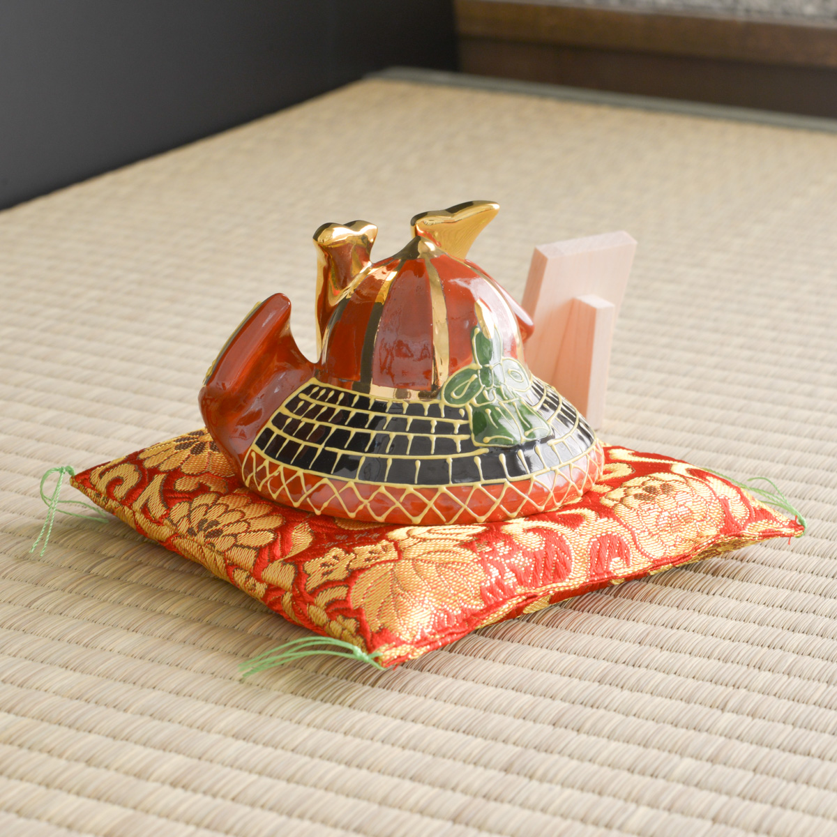 名入れ木札無料】 【送料無料】 兜 盛 3号 布団・木札付 / 五月人形