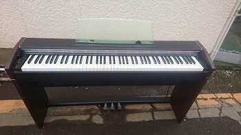 中古】CASIO PX-700 デジタルピアノ【リサ様ご購入】 CASIO カシオ電子