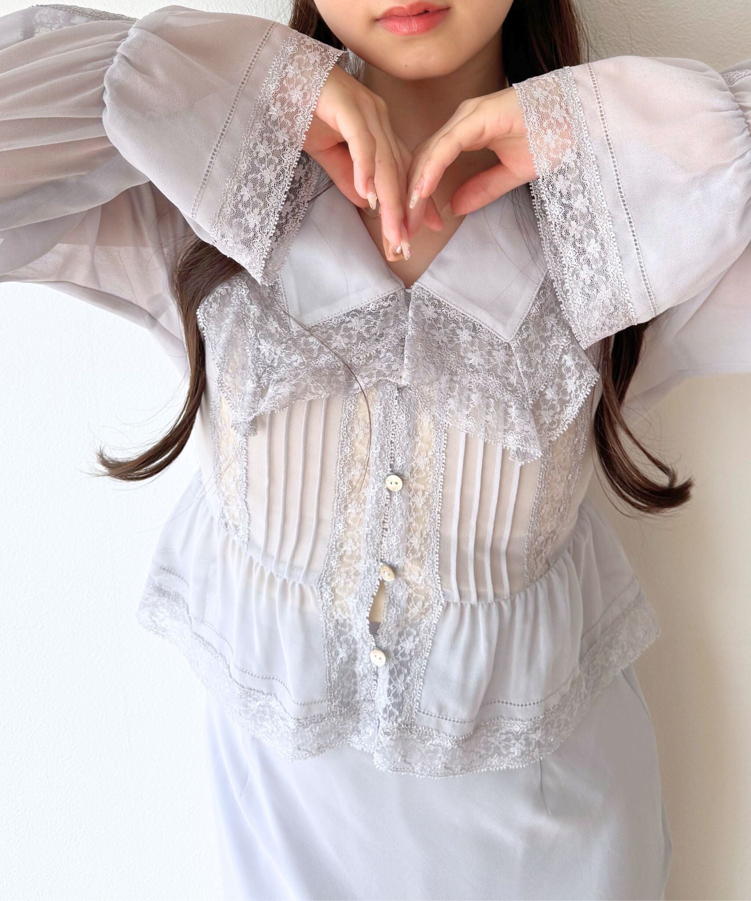 レースピンタックシフォンブラウス