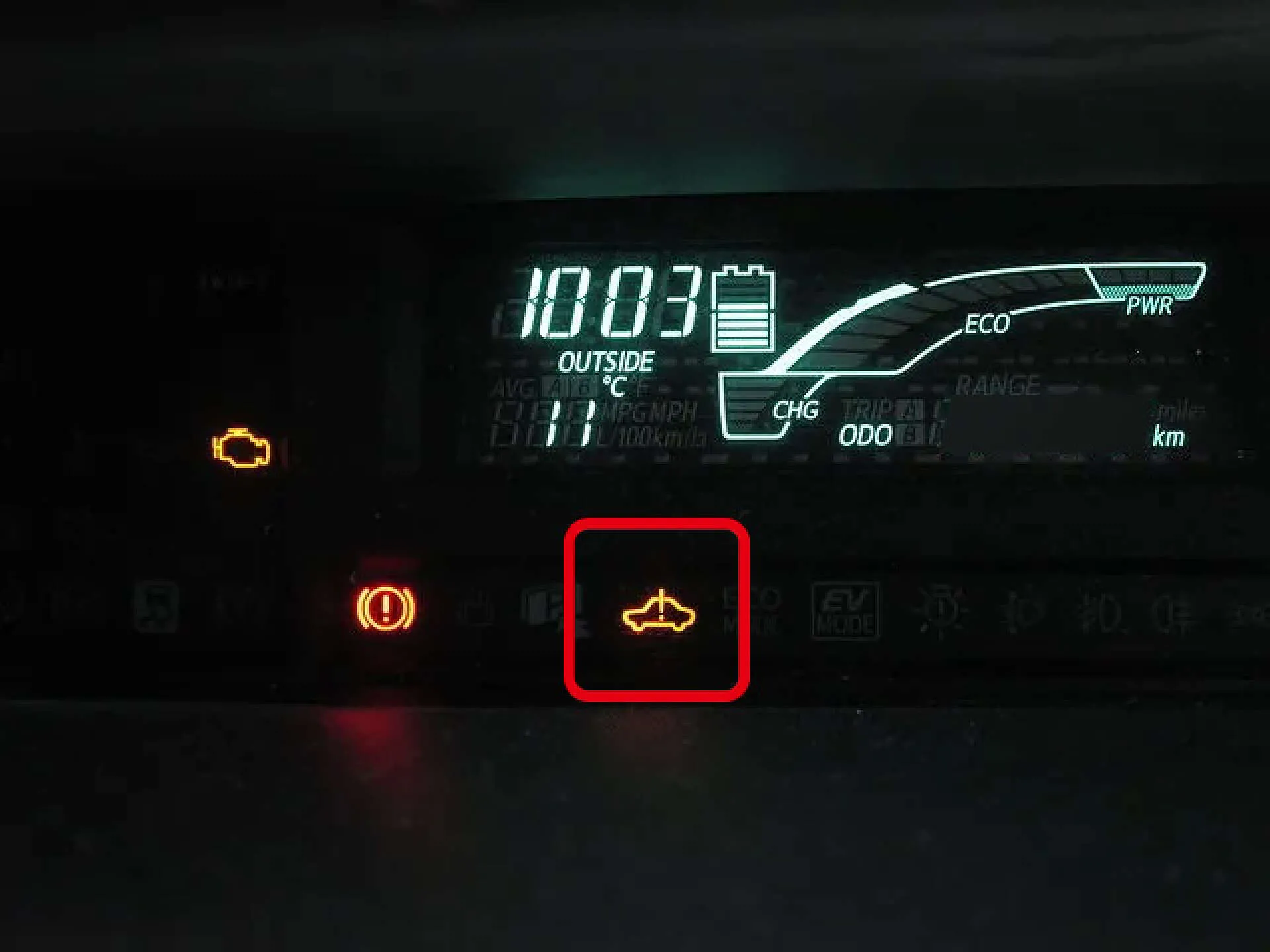 福岡県田川郡 トヨタ アクア ハイブリッドバッテリー交換｜車修理