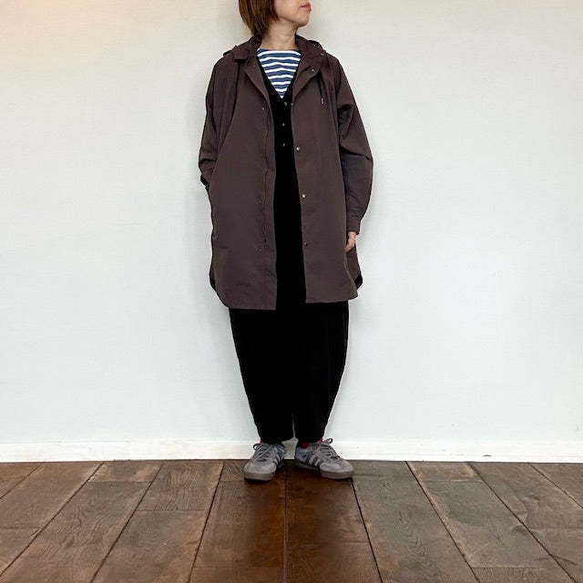 YARRA NEU フード付きナイロンポンチョ風コート 5547-414 – delaube.jp
