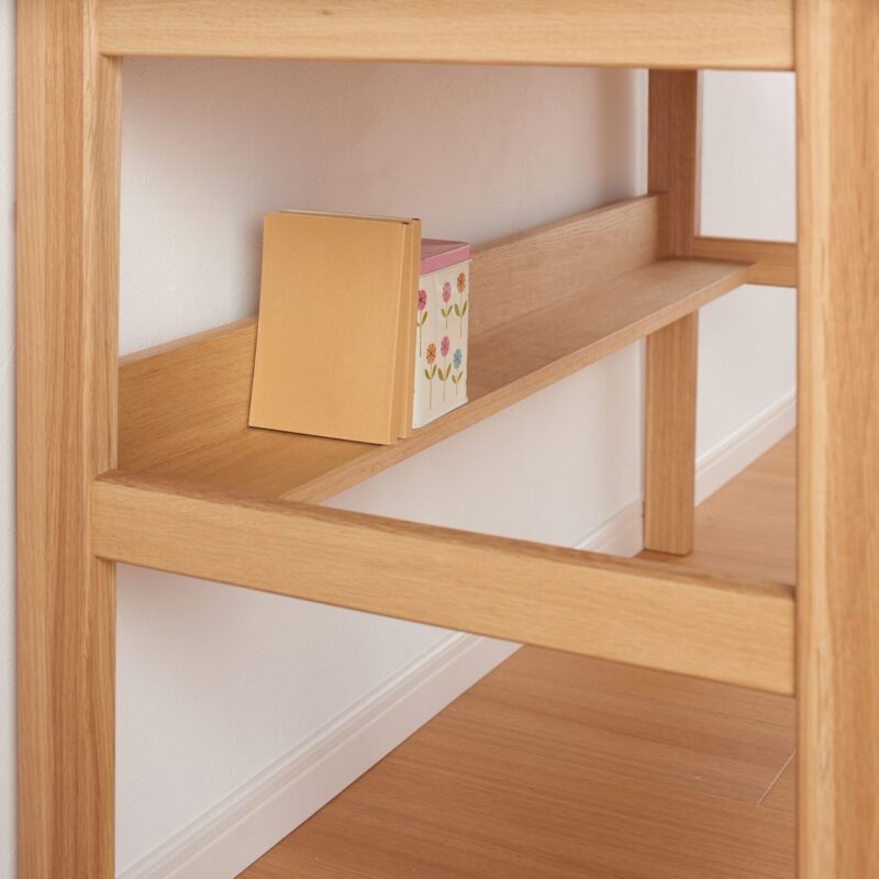 無印良品が足元棚付の「オーク無垢材デスク」発売！従来型と比較して