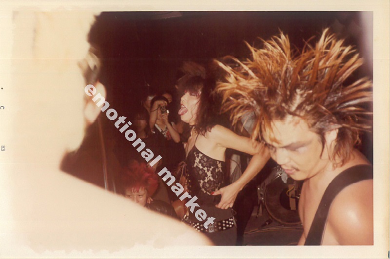 発売日変更のお知らせ】The COMES未発表ライブ音源+ブックレットの歴史