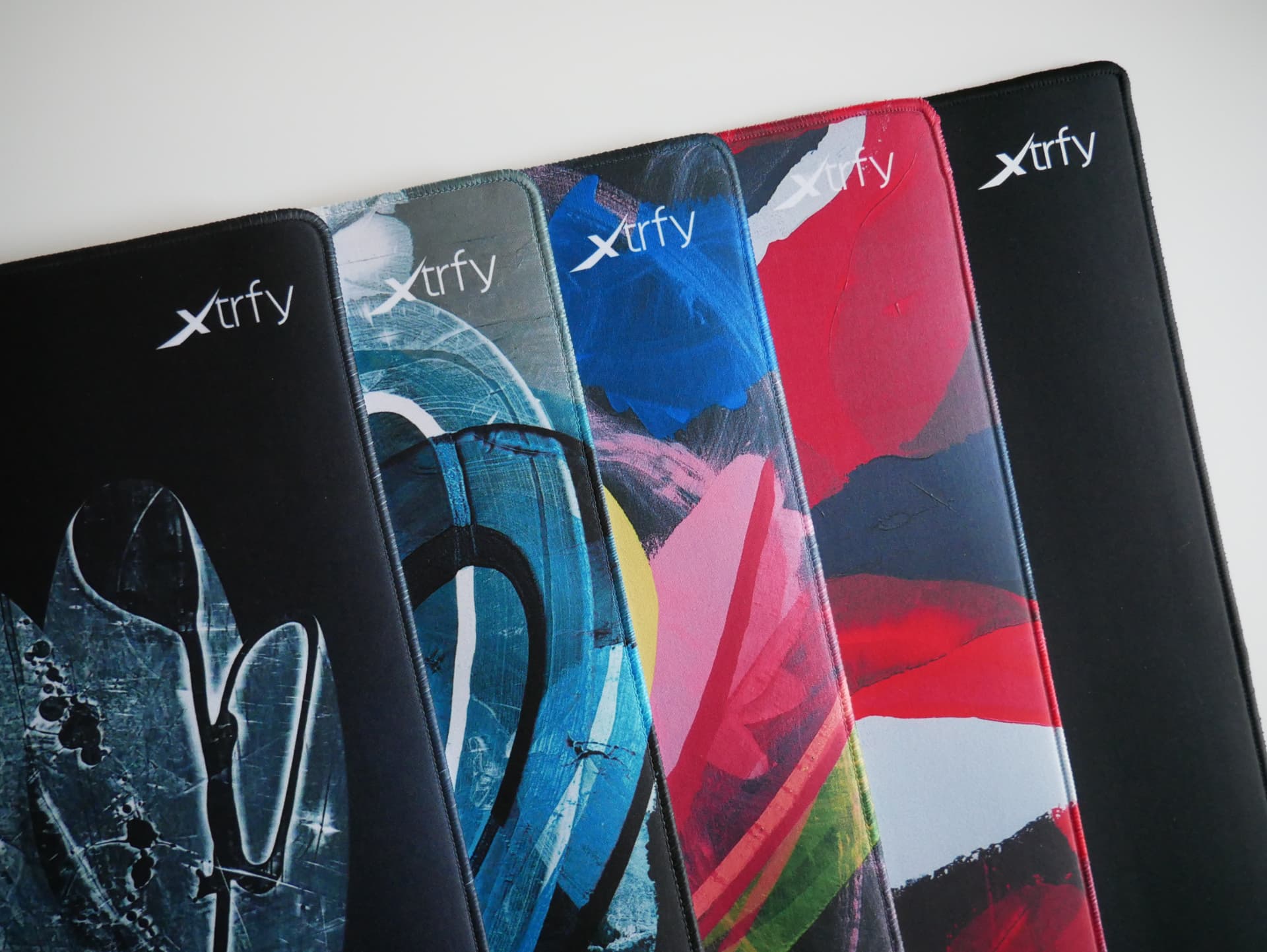 Xtrfy GP4」レビュー。アーティスティックなデザインが目を惹く、5色