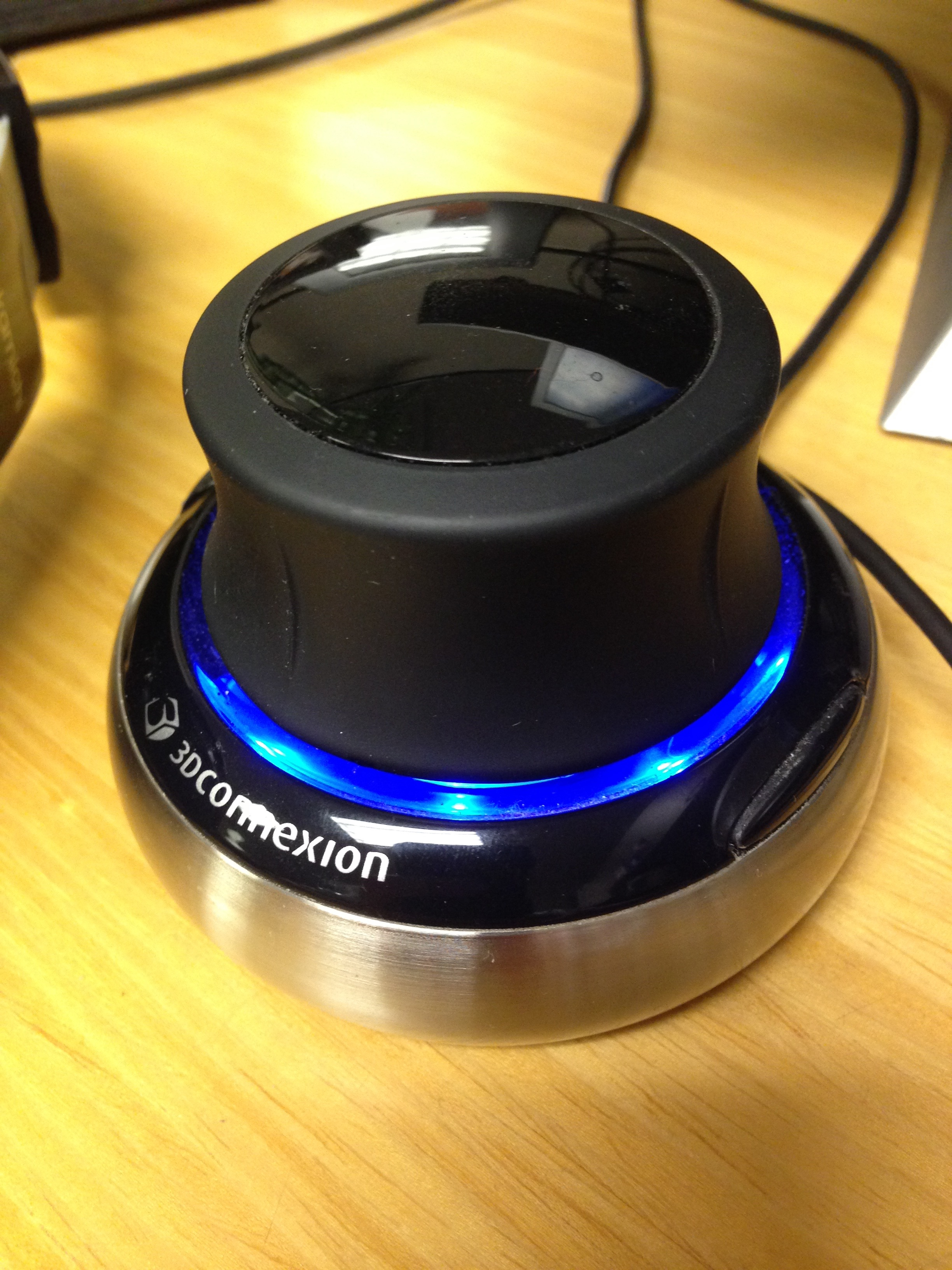 3D Connexion SpaceNavigator Review : Dragon Mountain Design