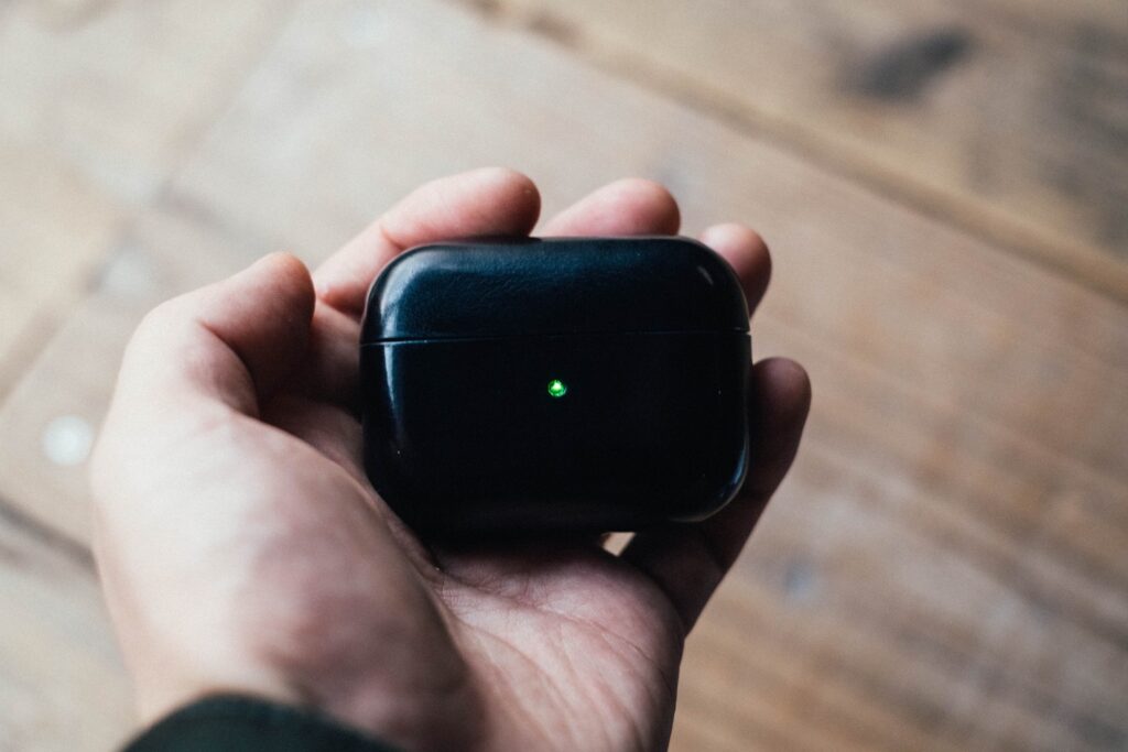 KICSコラボ】レザーAirPods Proケース | drip（ドリップ） インフル