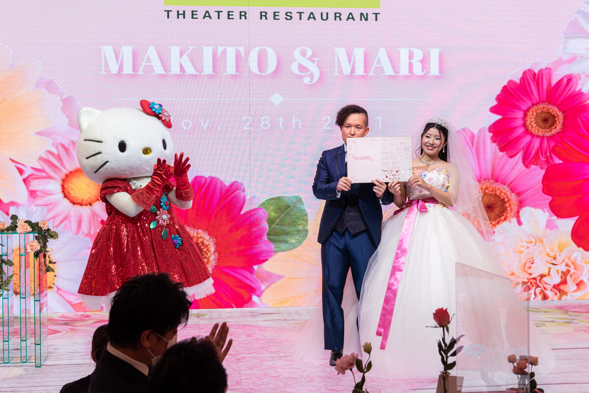 ハローキティと一緒にお祝いできるウェディングプラン！AWAJI HELLO