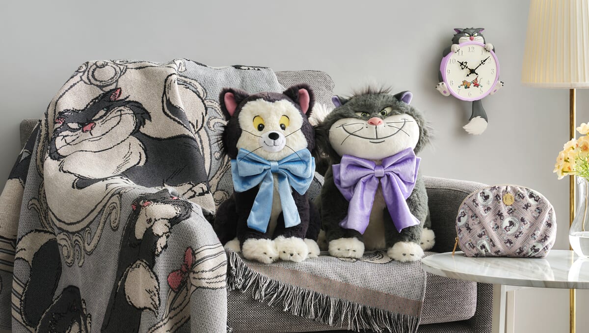 ルシファーとフィガロをフィーチャーした雑貨やアパレル！ディズニー