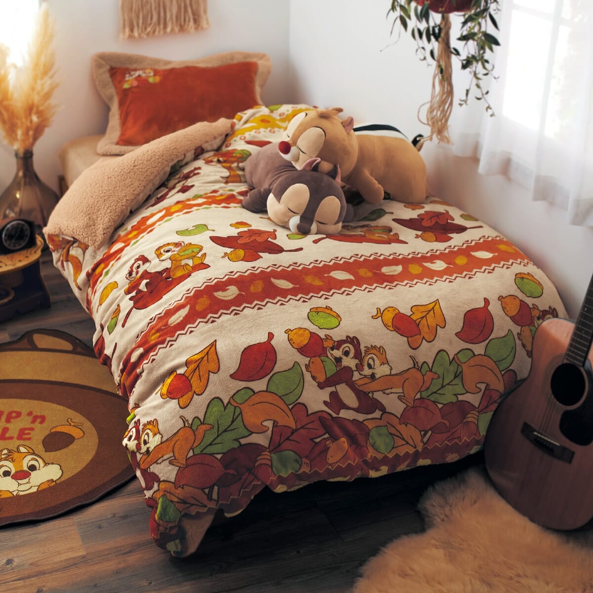 ボア使いもあったかなチップ＆デールモチーフ！ベルメゾン ディズニー