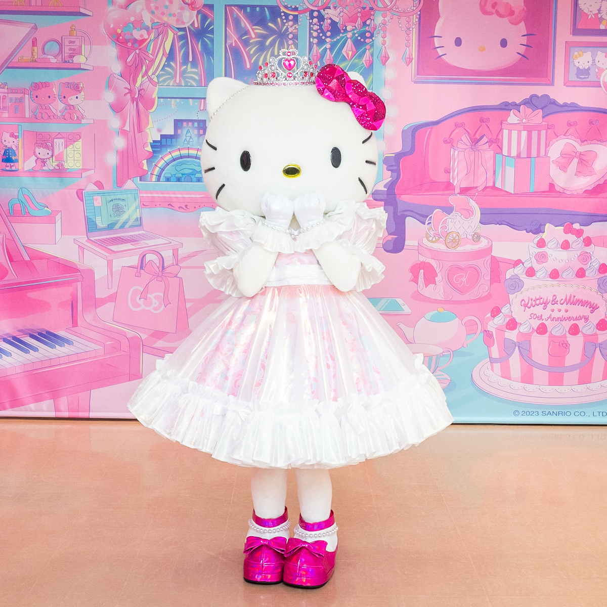 サンリオピューロランド・ハーモニーランドで開催！「ハローキティ」50