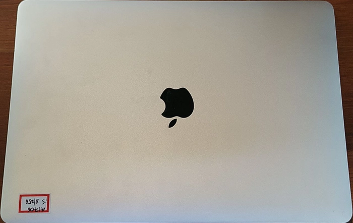 Apple MacBook Pro A1706 (2017) - Core i5, 8GB RAM, 256GB SSD