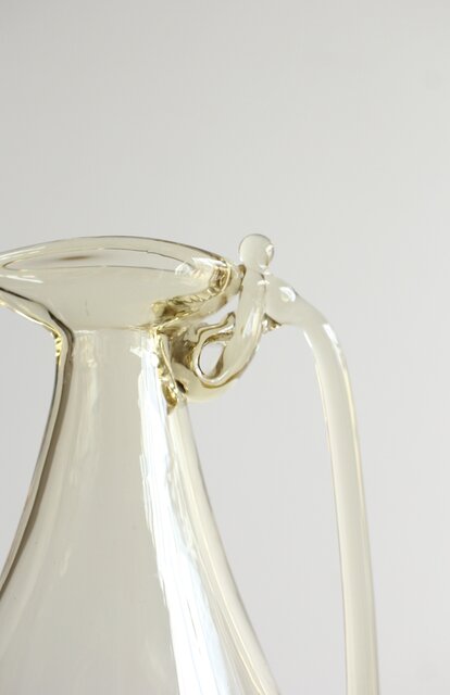 由水常雄 監修 復元正倉院ガラス白瑠璃 水瓶/水差 Y051｜骨董店 のびる