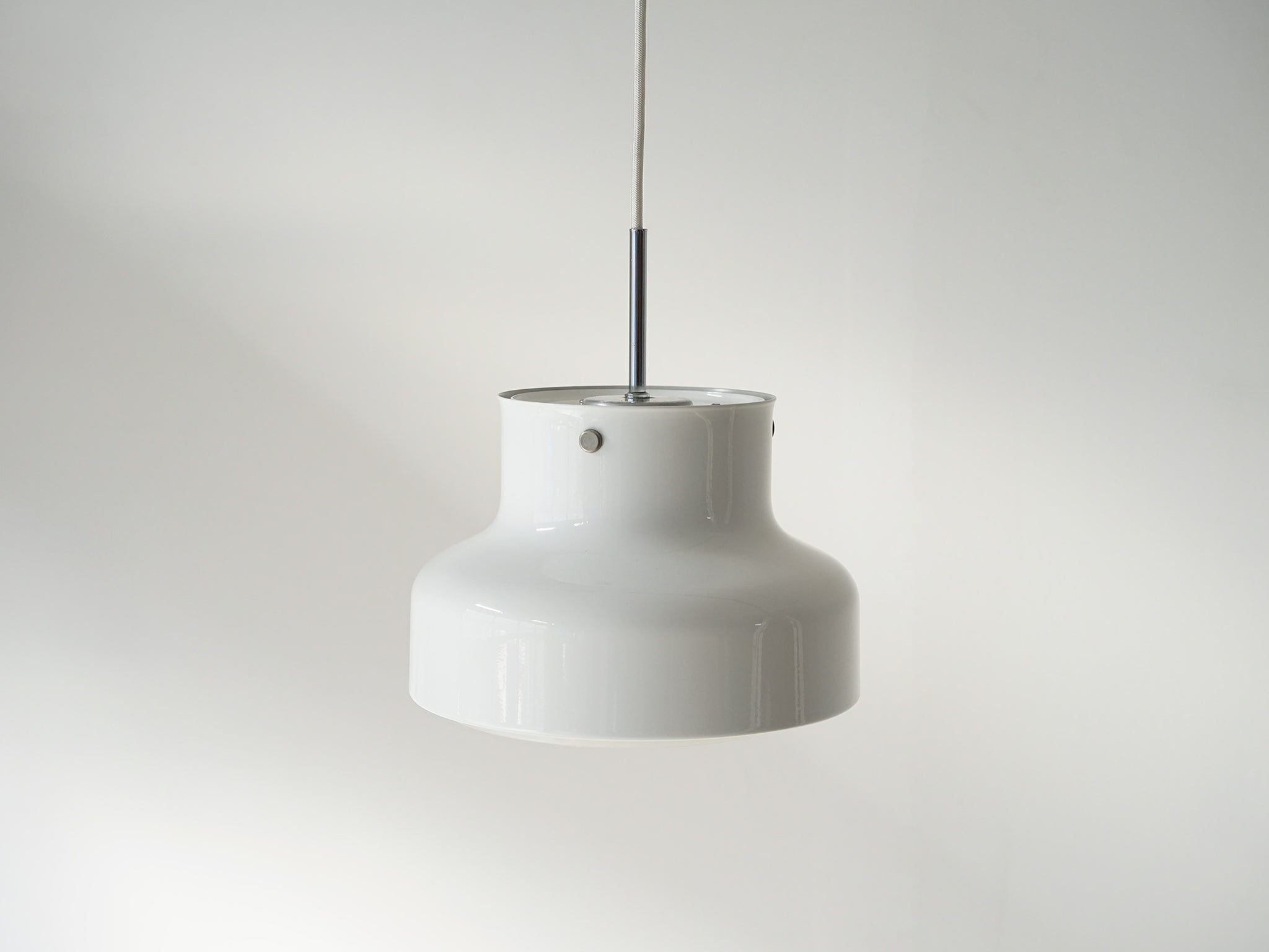 Anders Pehrson(アンダース・パーソン)白のペンダントランプ