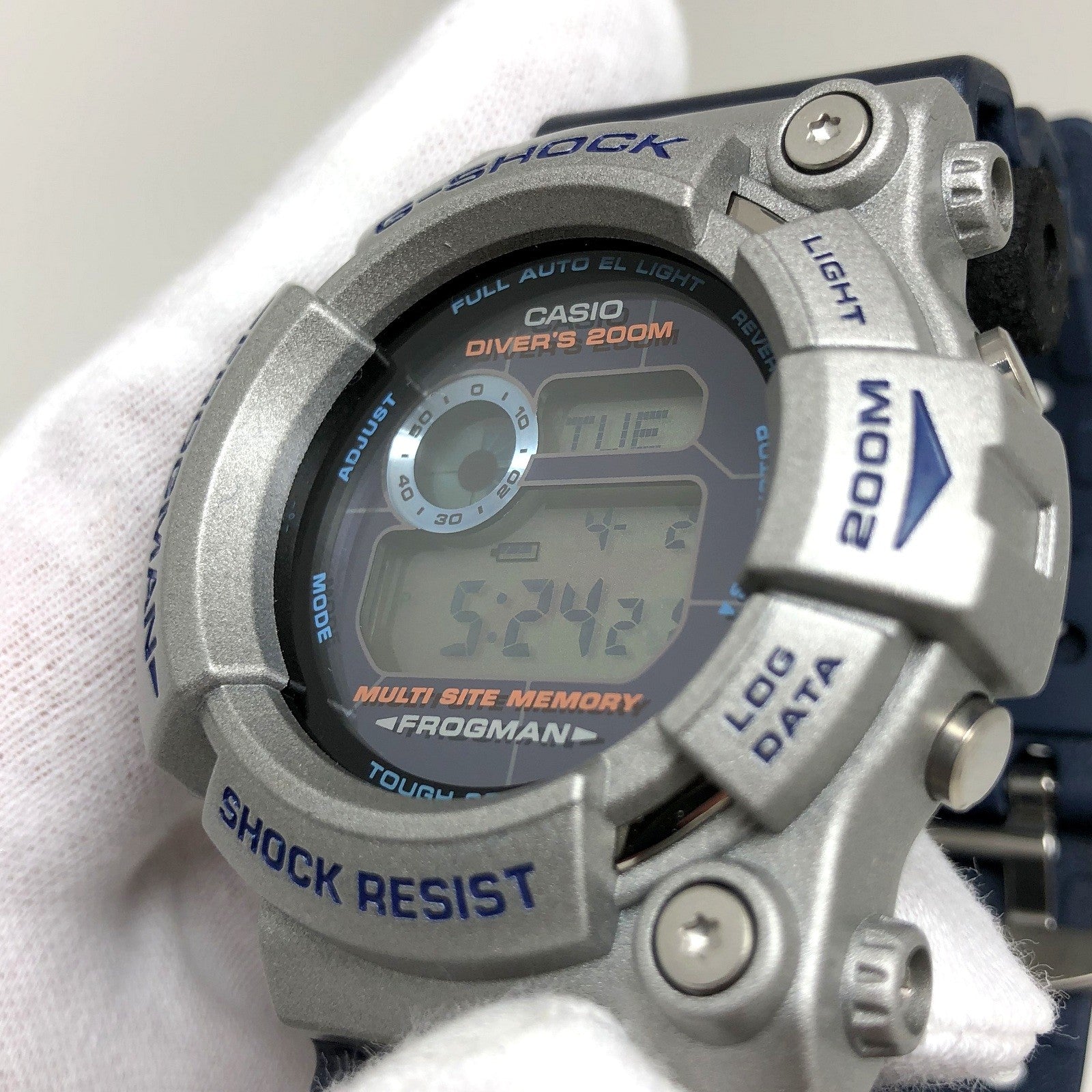 HaxQj0dIukS79cfEen6yIhoQExsfA9