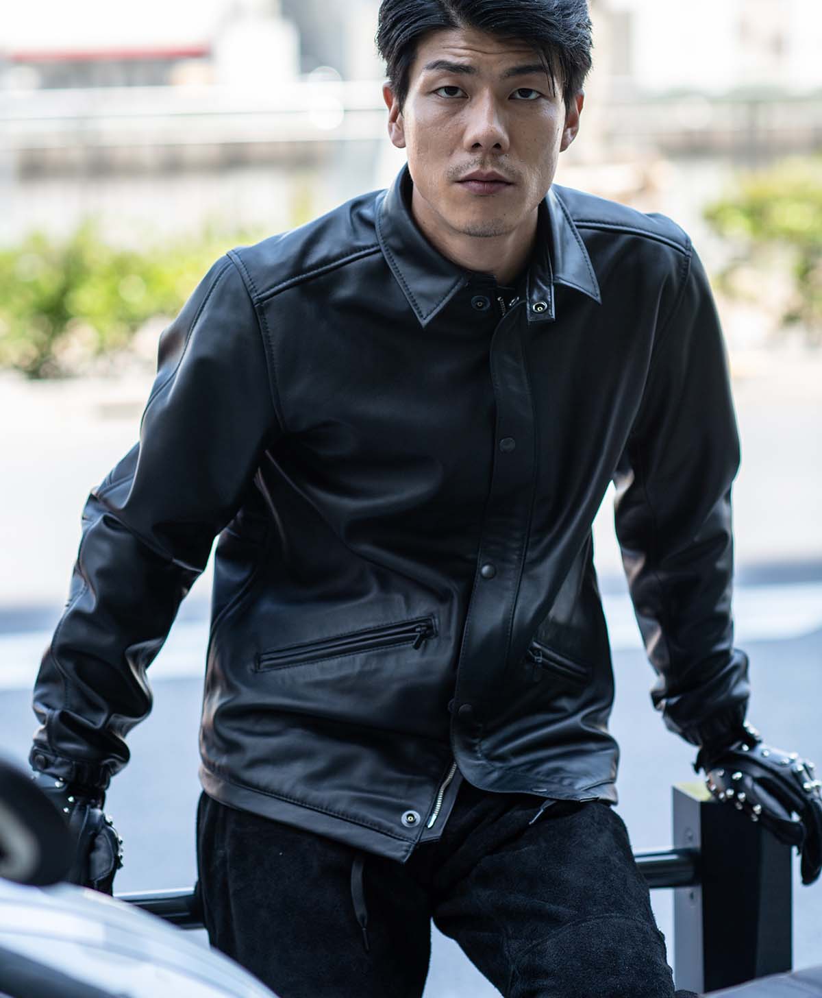 LEATHER COACH JACKET / Black