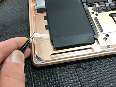 MacBook Air M1 (2020年 A2337)のバッテリー交換修理 | 液晶修理センター
