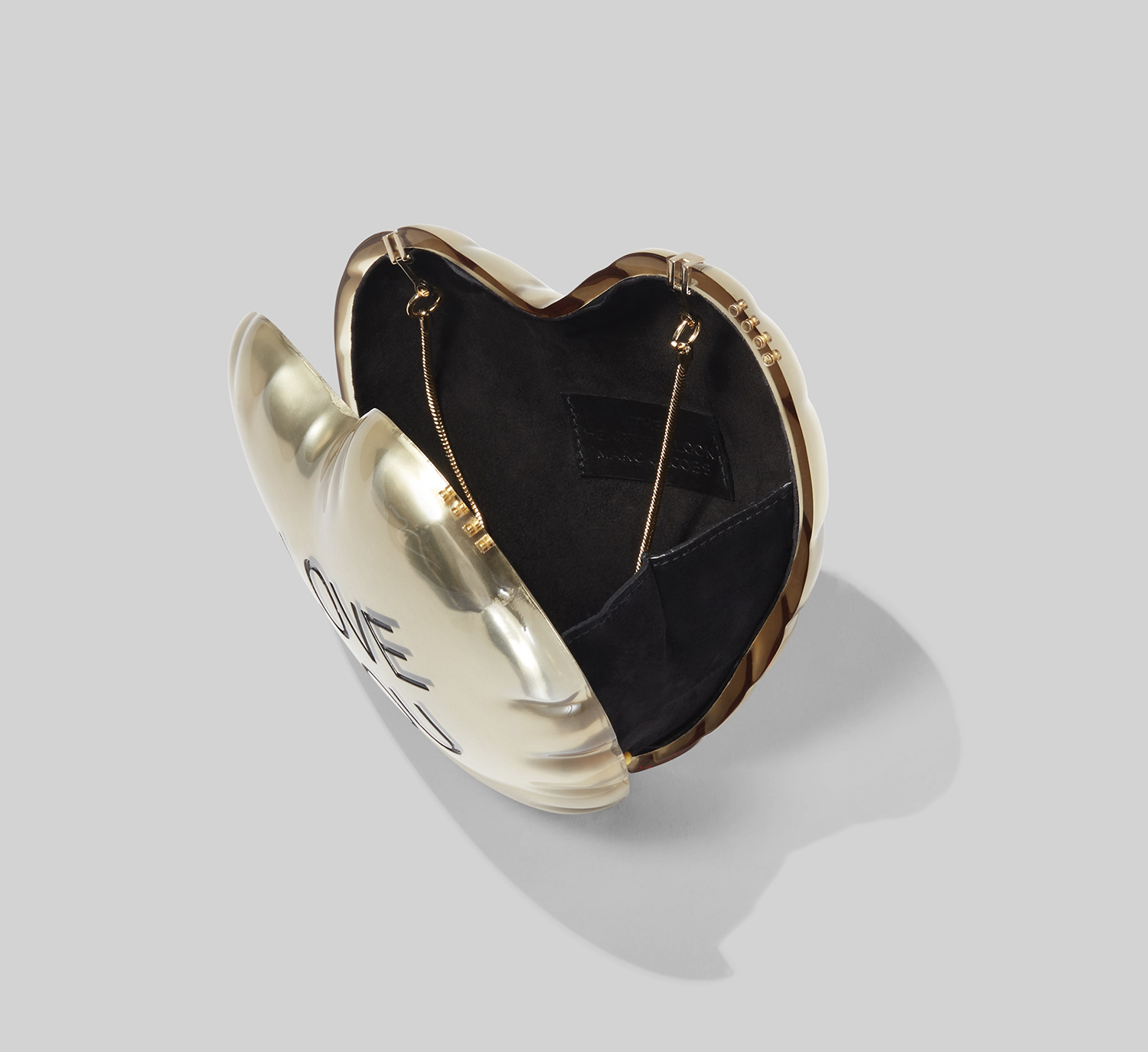 限定ハート型クラッチバッグも！バレンタイン限定「マーク