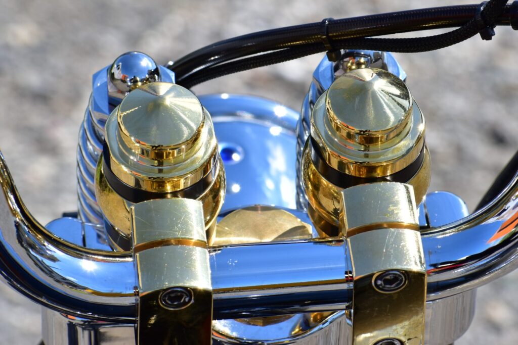 ENDO製ドッグボーンライザー〈真鍮：税込￥49,940‐〉 | (有)遠藤自動車