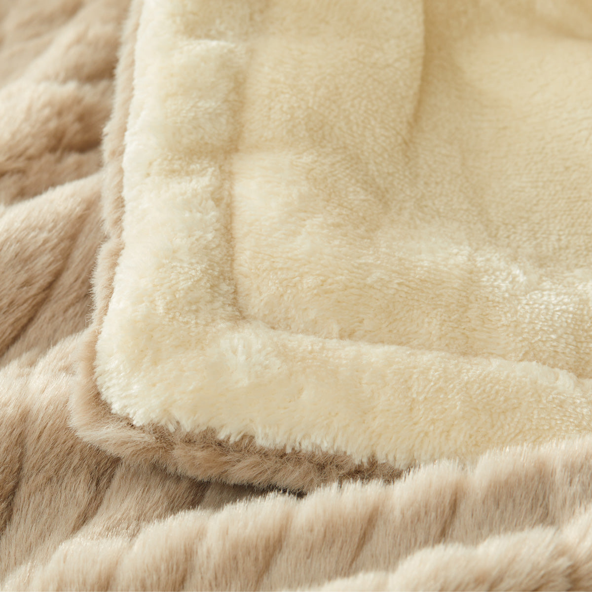 電気掛敷毛布 Naps｜発売1ヶ月で完売・9段階温度調節