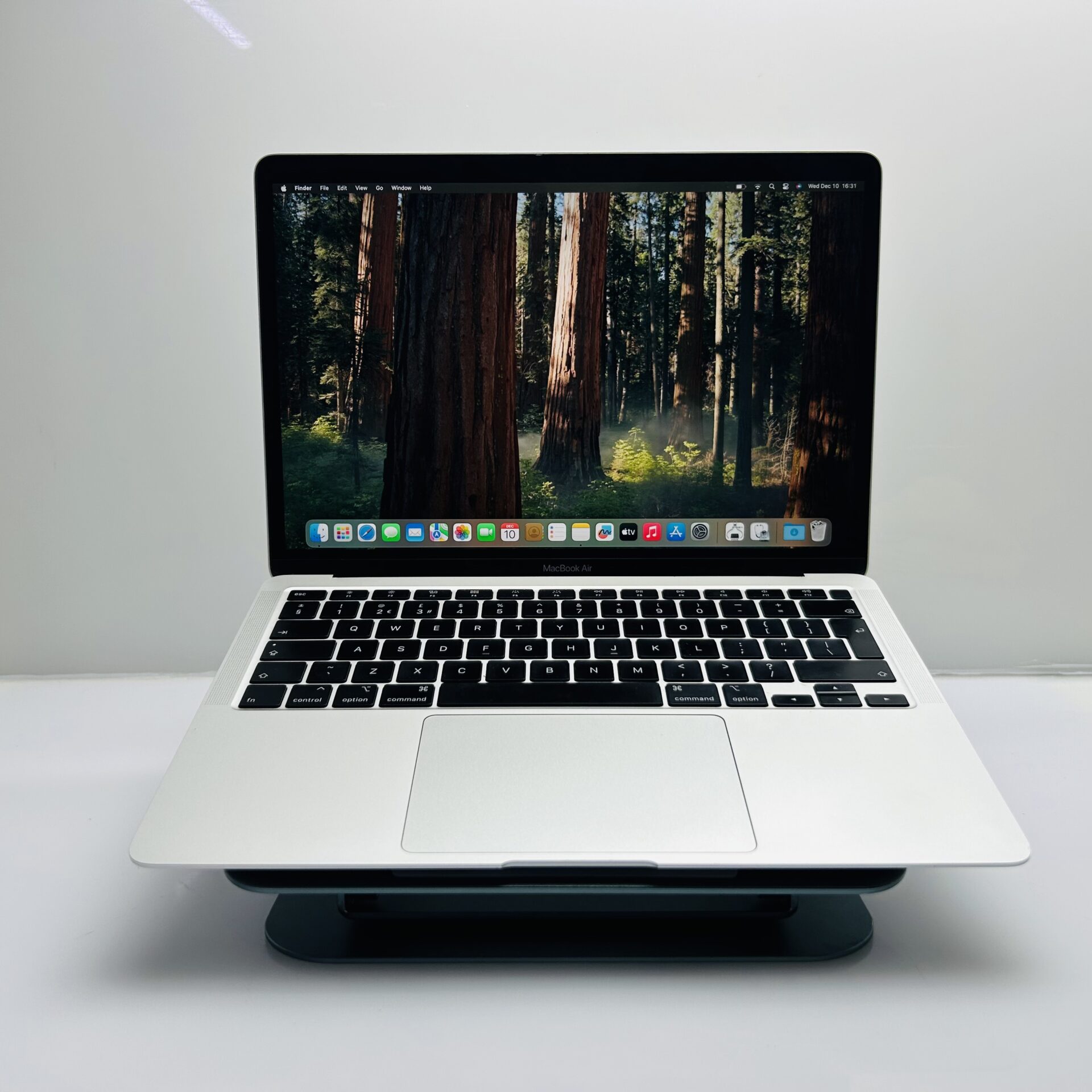 Buy Used Apple MacBook Air 13-Inch “Core i3” 1.1GHz (Retina, 2020