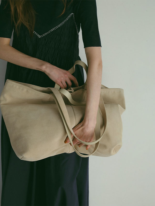 スウェードビッグトートバッグ(F BEIGE): グッズ │ ETRE TOKYO