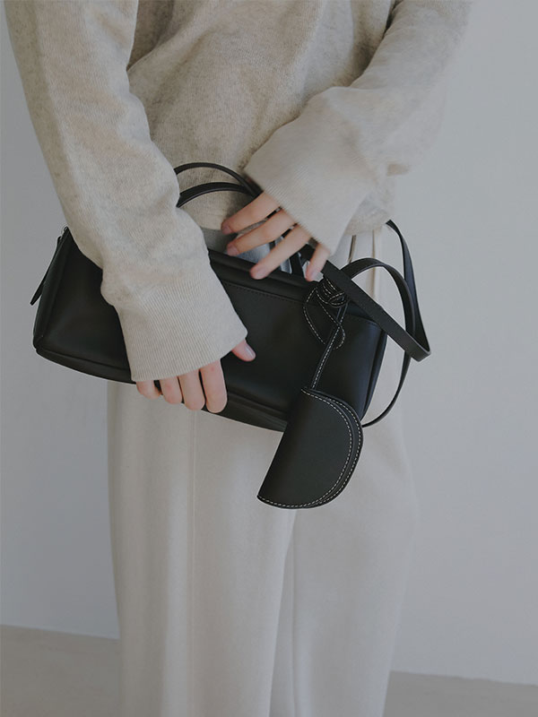 オープンポケットレザーボストン(F BLACK): グッズ │ ETRE TOKYO