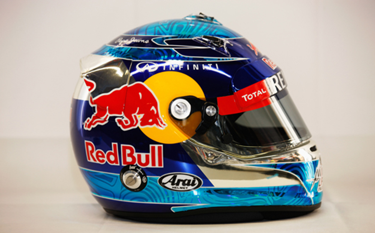セバスチャン・ベッテル ヘルメット （2012年） 【 F1-Gate .com 】