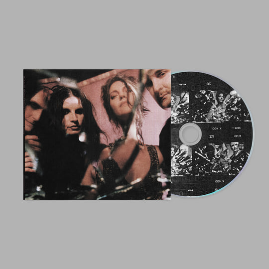 Sharon Van Etten & The Attachment Theory | Sharon Van Etten