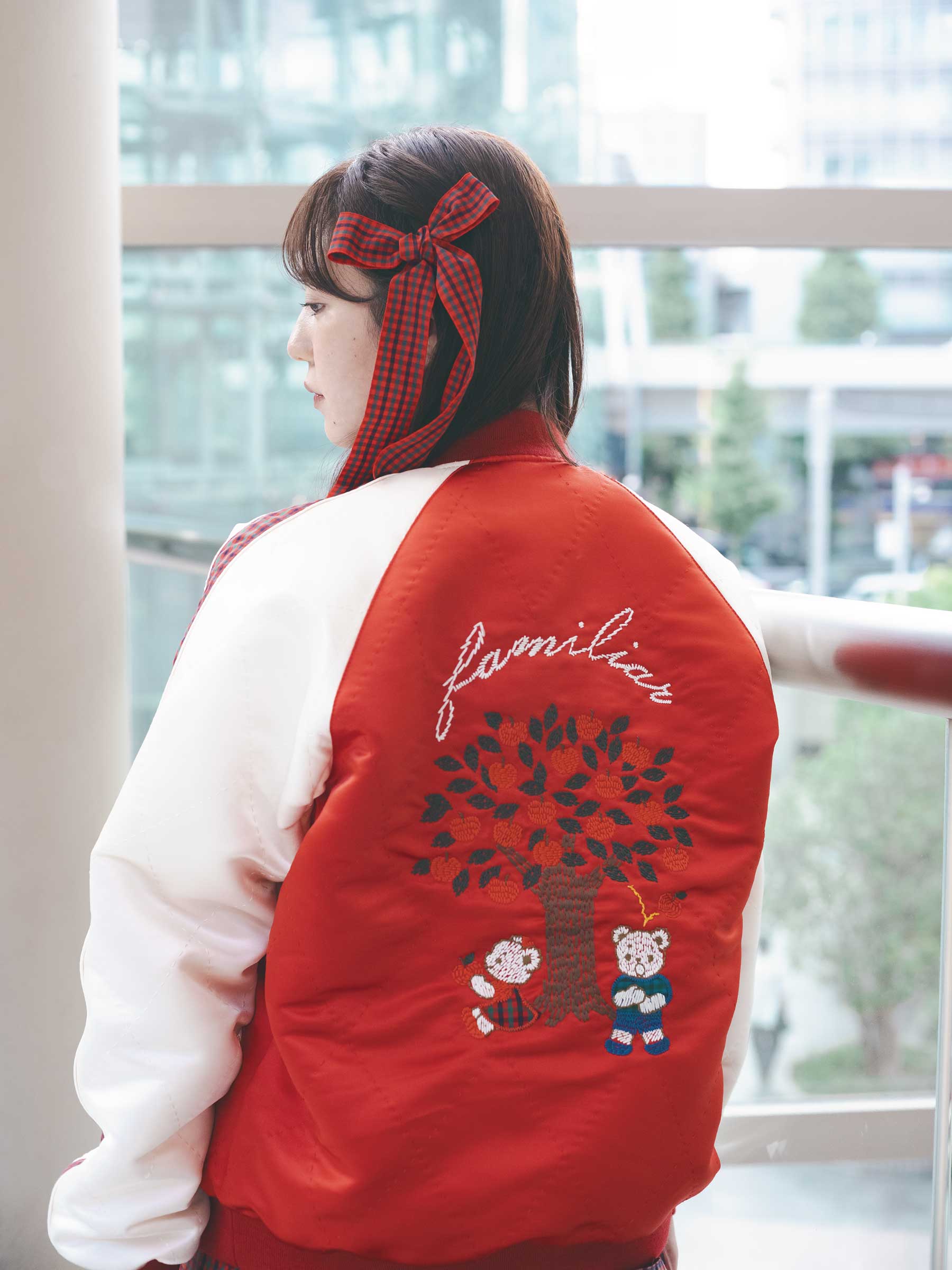 受注販売】ファミちゃんとリンゴの木のスカジャン〈keisuke kanda