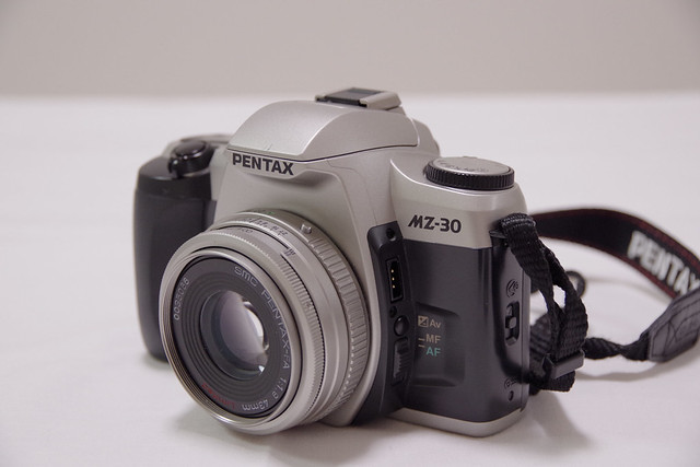 いろいろ拗らせてフィルムカメラ「PENTAX MZ-30」を入手する - コモログ