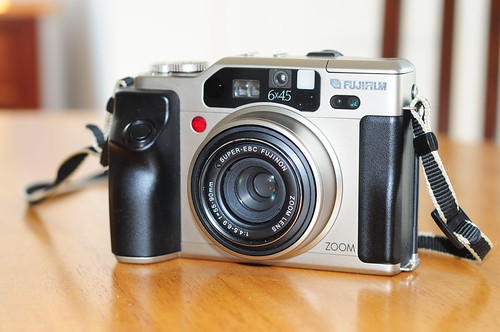 Fujifilm GA645Zi - Camera-wiki.org - The free camera encyclopedia