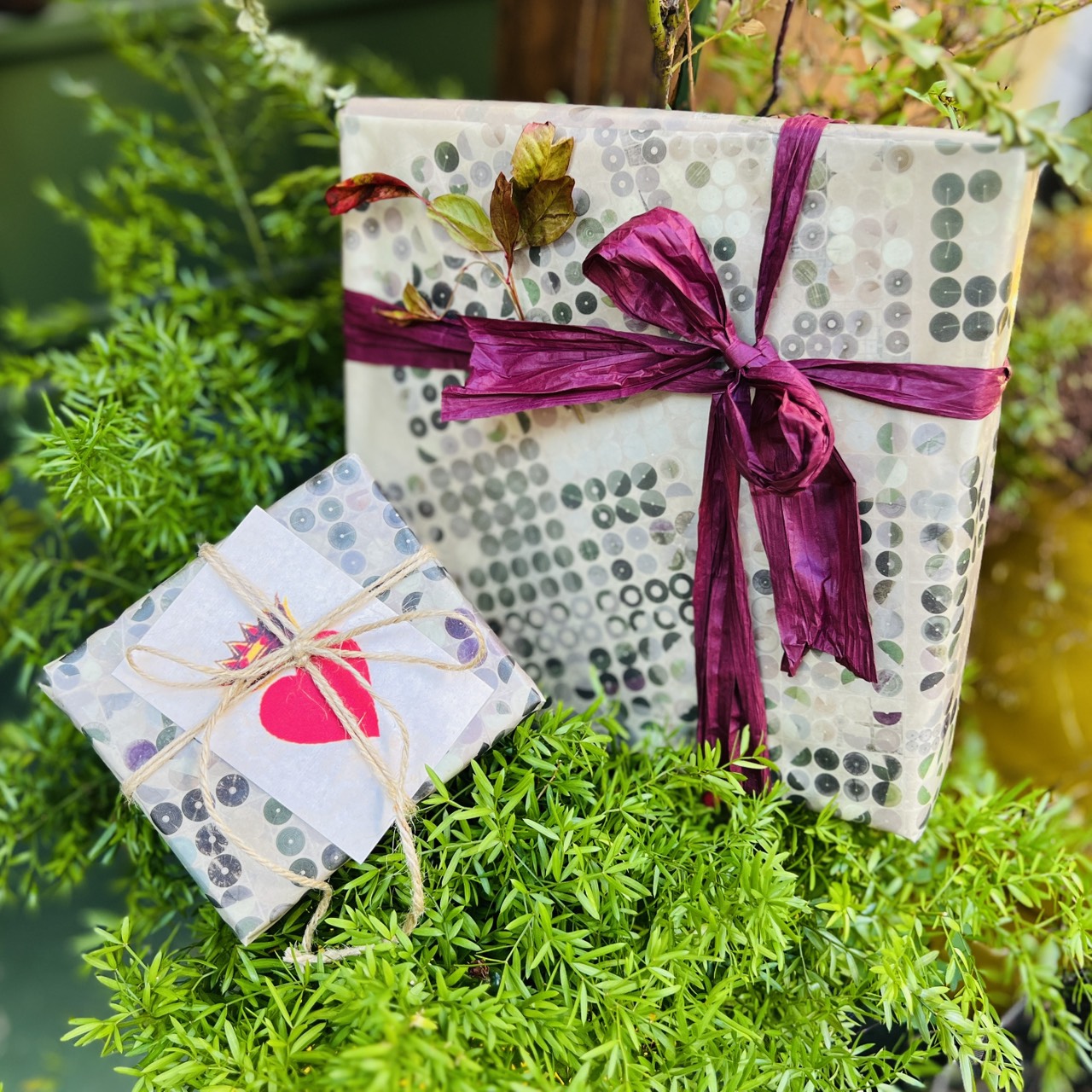 Leo Atlante】刺繍ランチョンマット blue | フィールシーン / FEEL