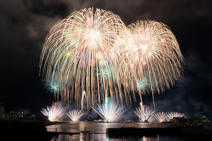 少年記 宵花火 Play 宵花火by banbanzai on Amazon Music Unlimited