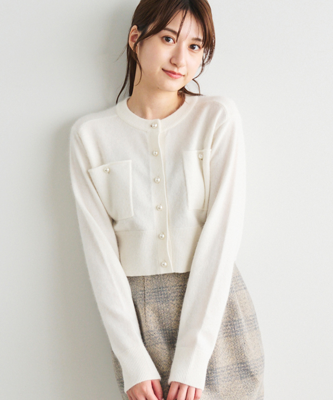 ポケットパールボタンショートカーディガン｜PETAL ONLINE（ペタル