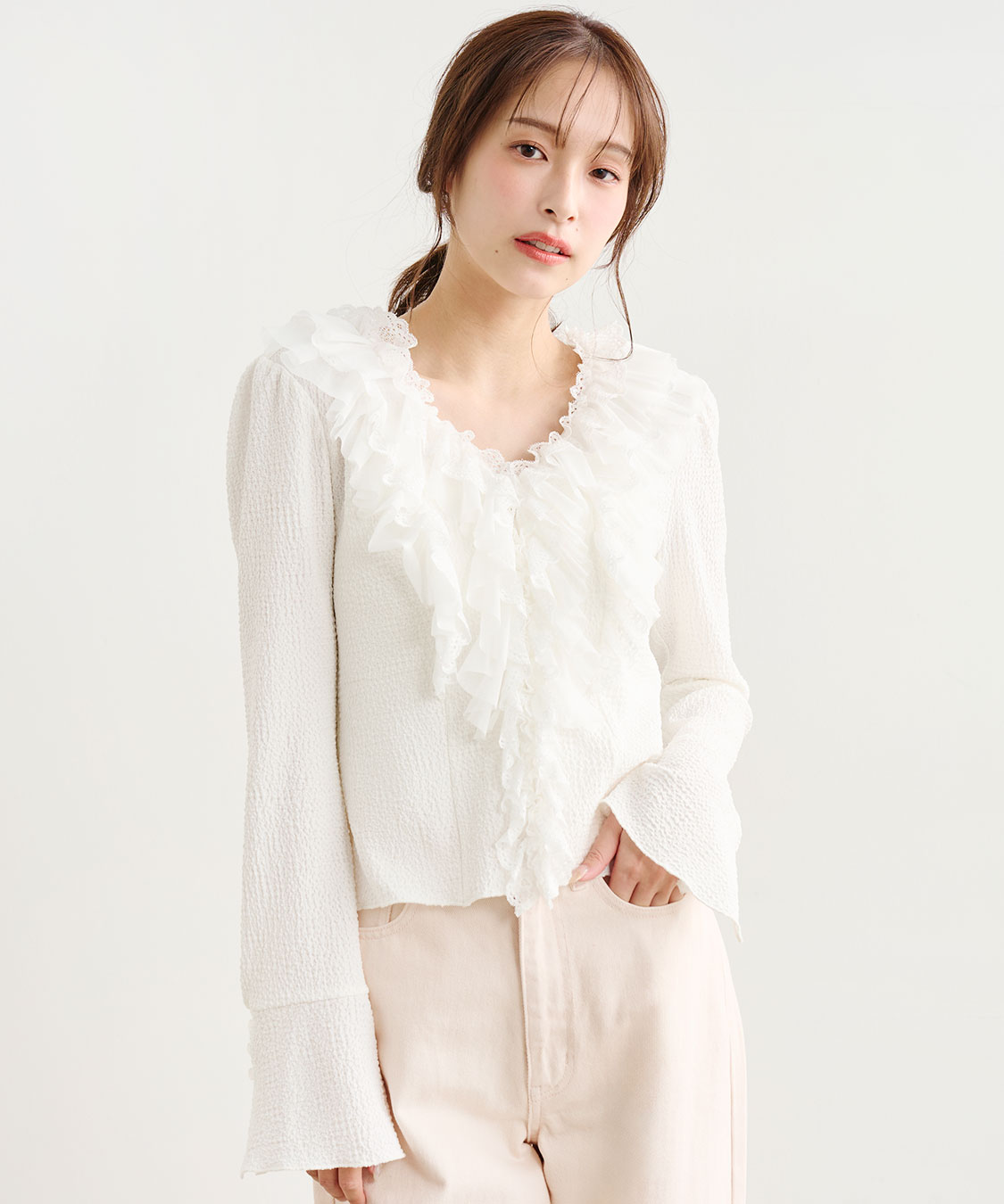 レースフリルカットジャカードトップス｜PETAL ONLINE（ペタルオンライン）