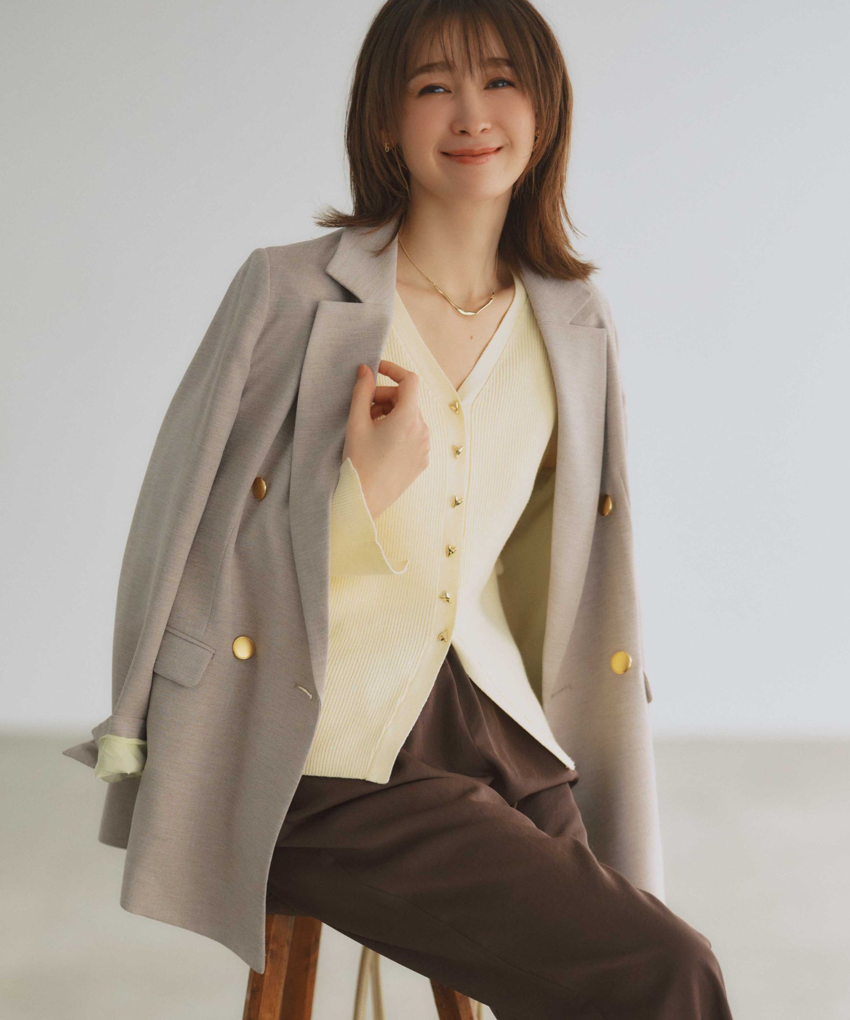 ダブルブレスト後ろ釦あきジャケット｜Stola.（ストラ）公式通販サイト