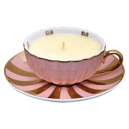 MOR(モア) / マシュマロ ティーカップキャンドルの公式商品情報｜美容