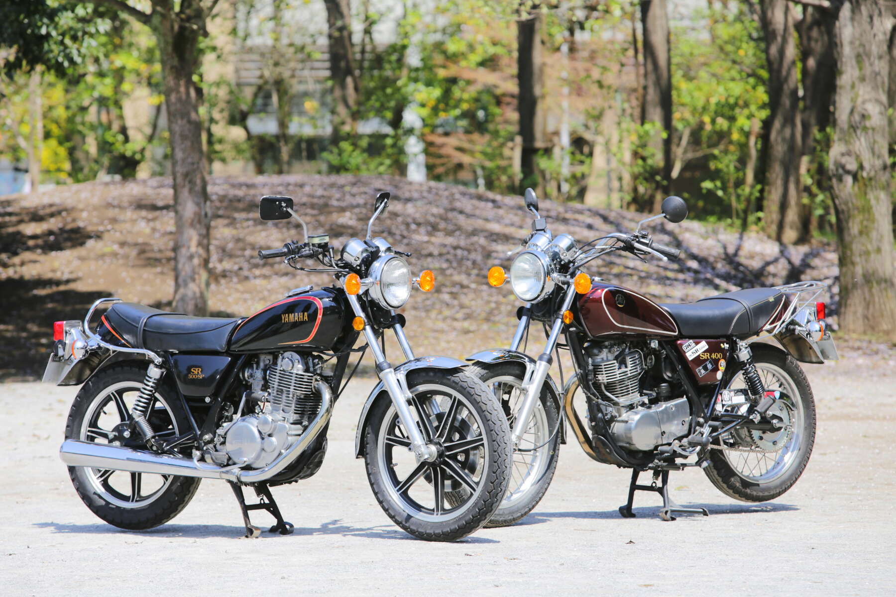 SR400とは似て非なるモデル・YAMAHA SR500の魅力【前編】 - ForR