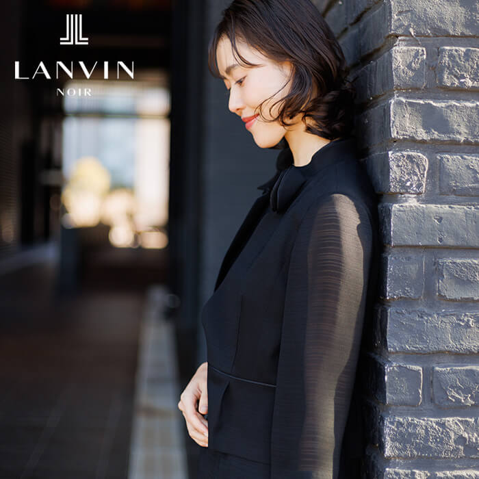 フラワーカラーの絽のフォーマルワンピース 17号・ブラック｜東京