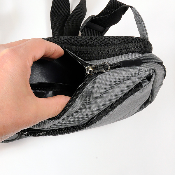 Hygoo 黒 ボディバッグ カーブドボディバッグ ブラック – HushTug