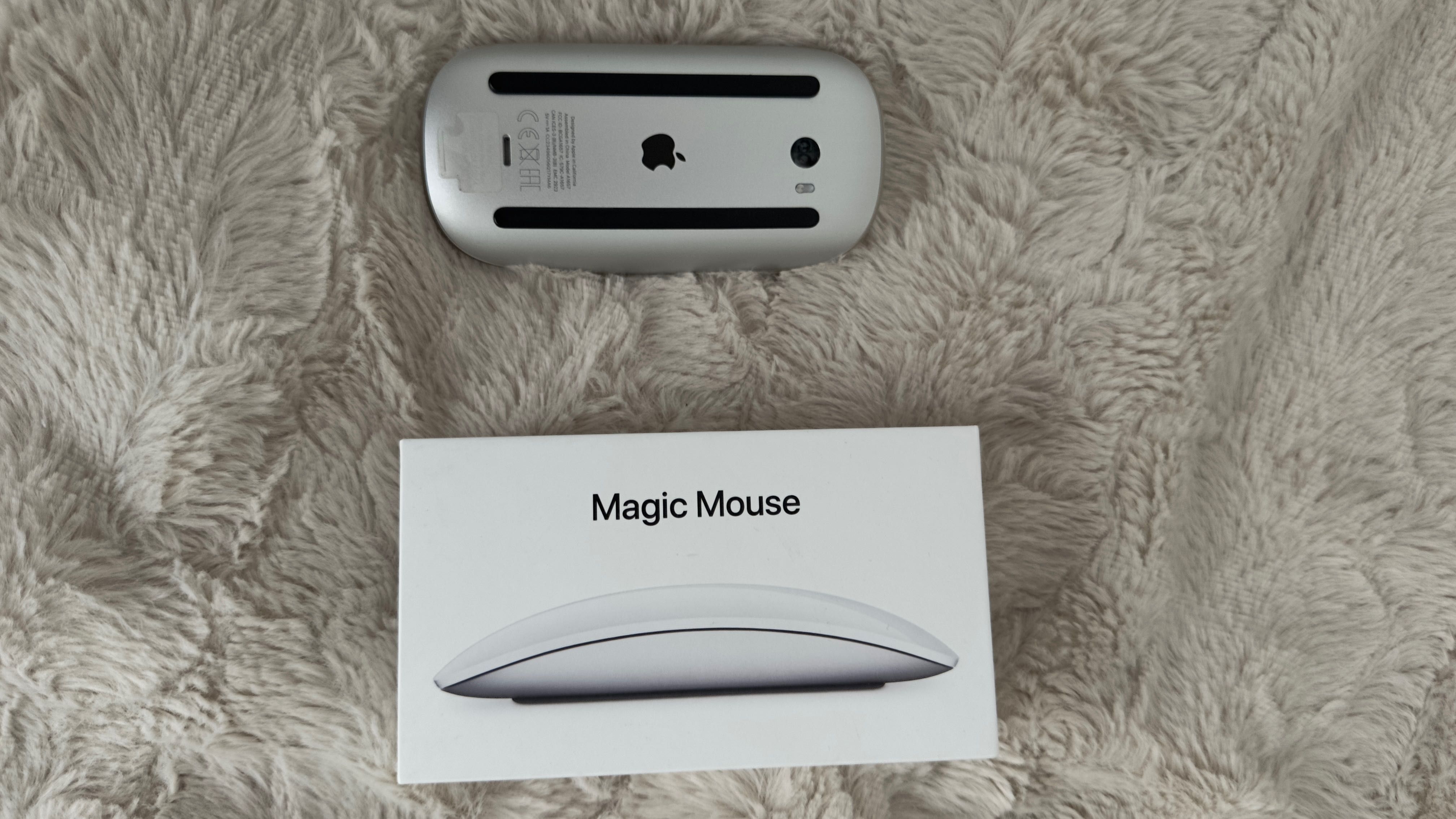 MacBook Air m1 256+ magic mouse Brasov • OLX.ro