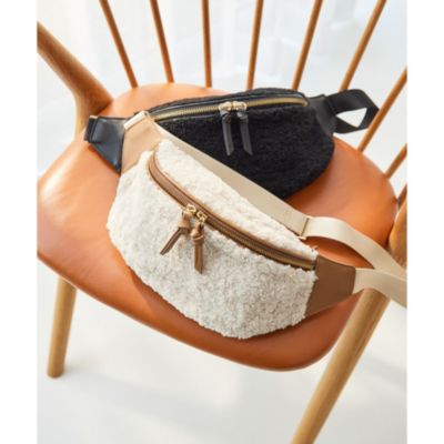 Whim Gazette(ウィム ガゼット)の【Hoaw.】ボアボディバッグ通販